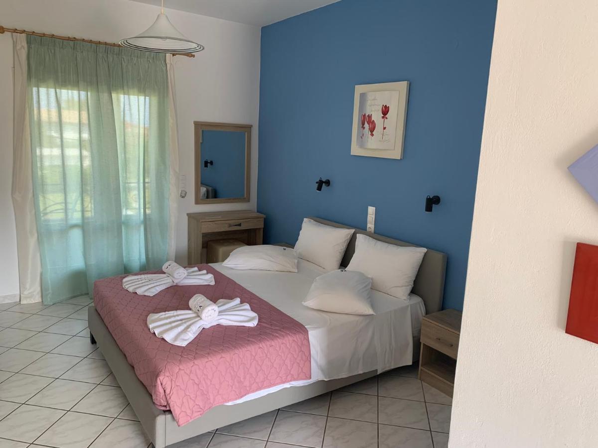 Eleftheria Studios And Apartments Acharavi  Dış mekan fotoğraf