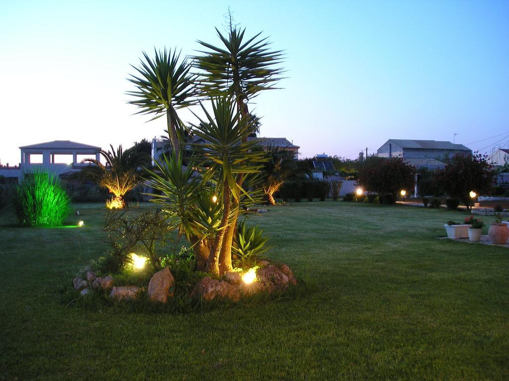Eleftheria Studios And Apartments Acharavi  Dış mekan fotoğraf